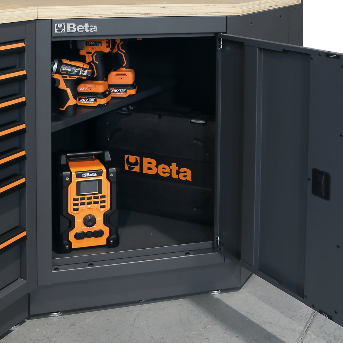 Beta C45PRO 2.0 CORNER — Self-Supporting Complete Corner — Beta product photography